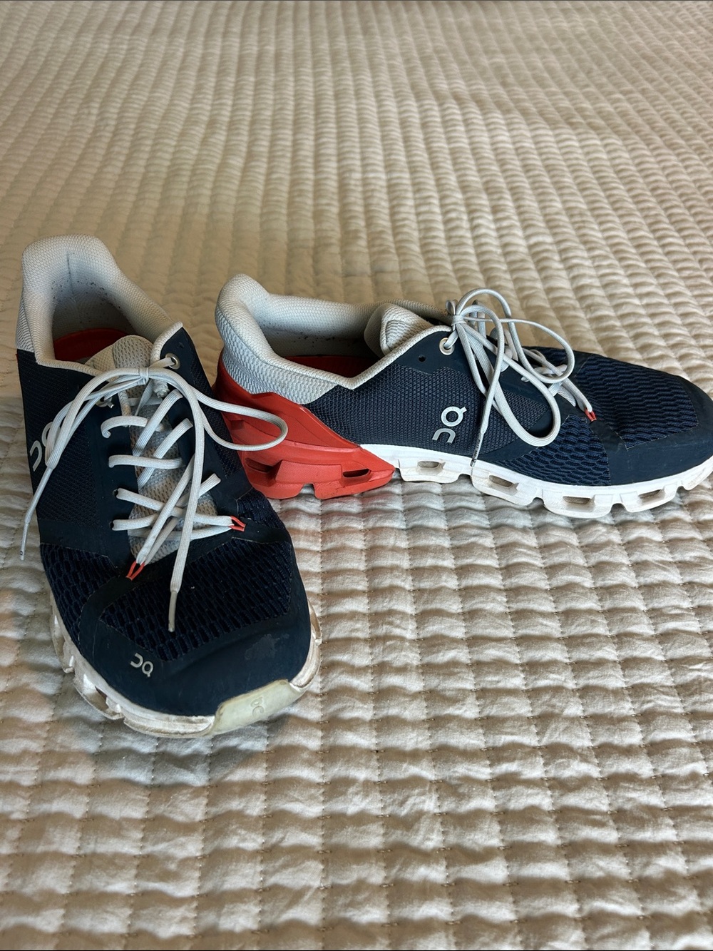 On Running Men’s Cloudswift Athletic Shoes - Navy / Red